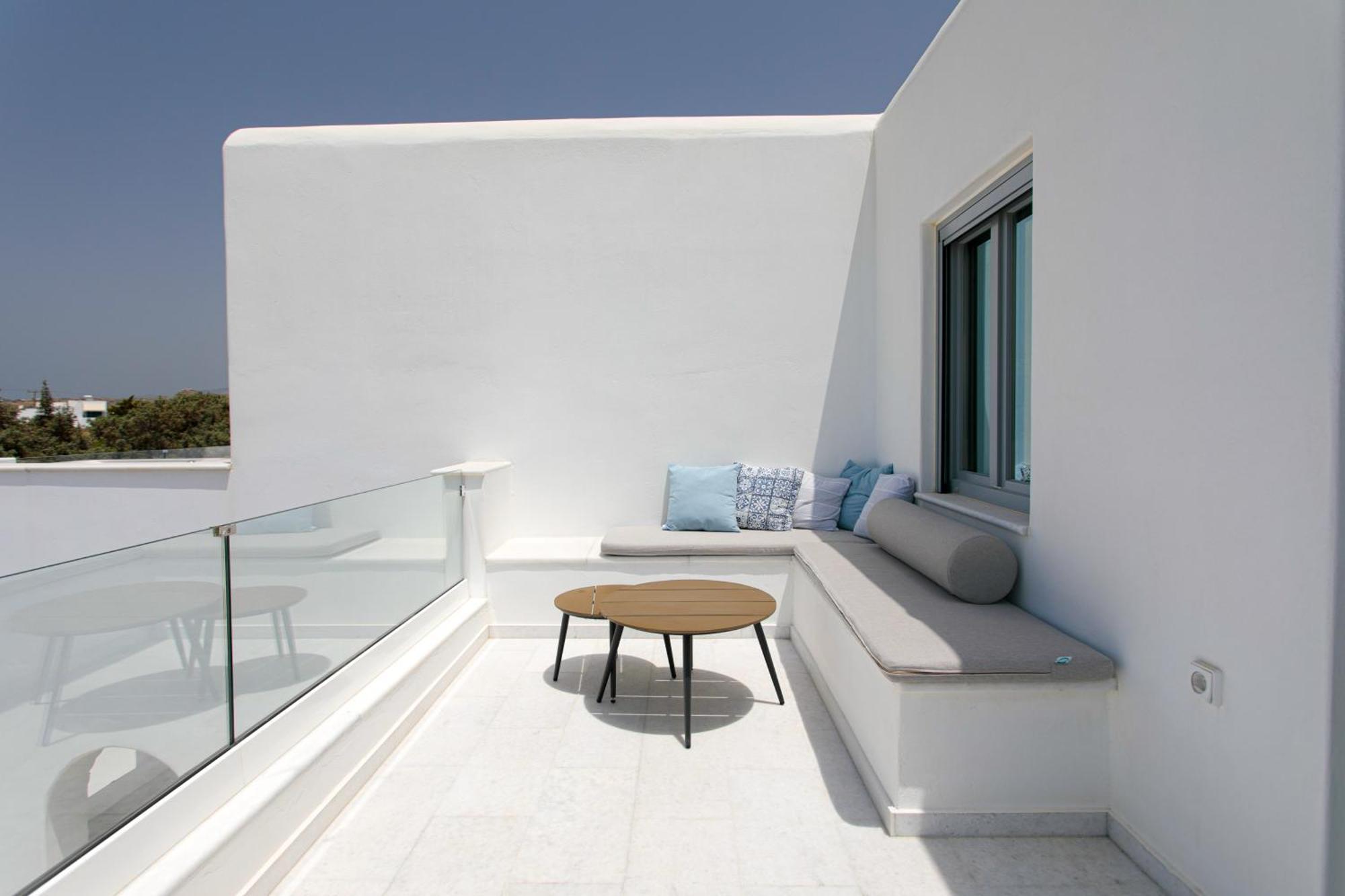 Seanfinity Beachfront Suites Mikri Vigla Zimmer foto